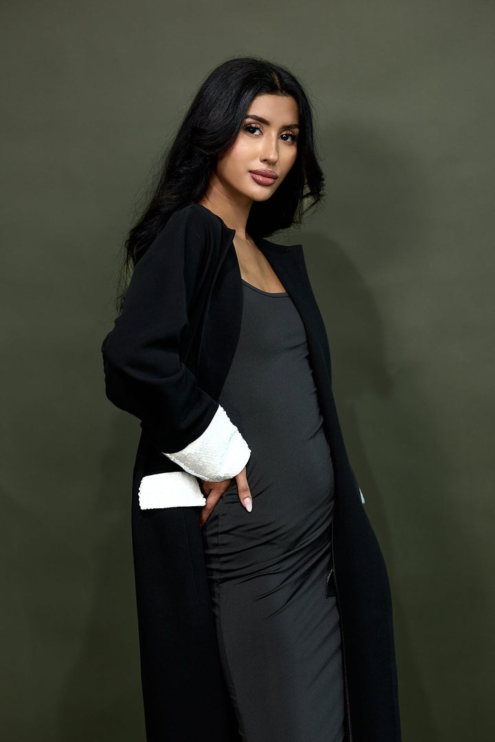 In her era26 Abaya 4