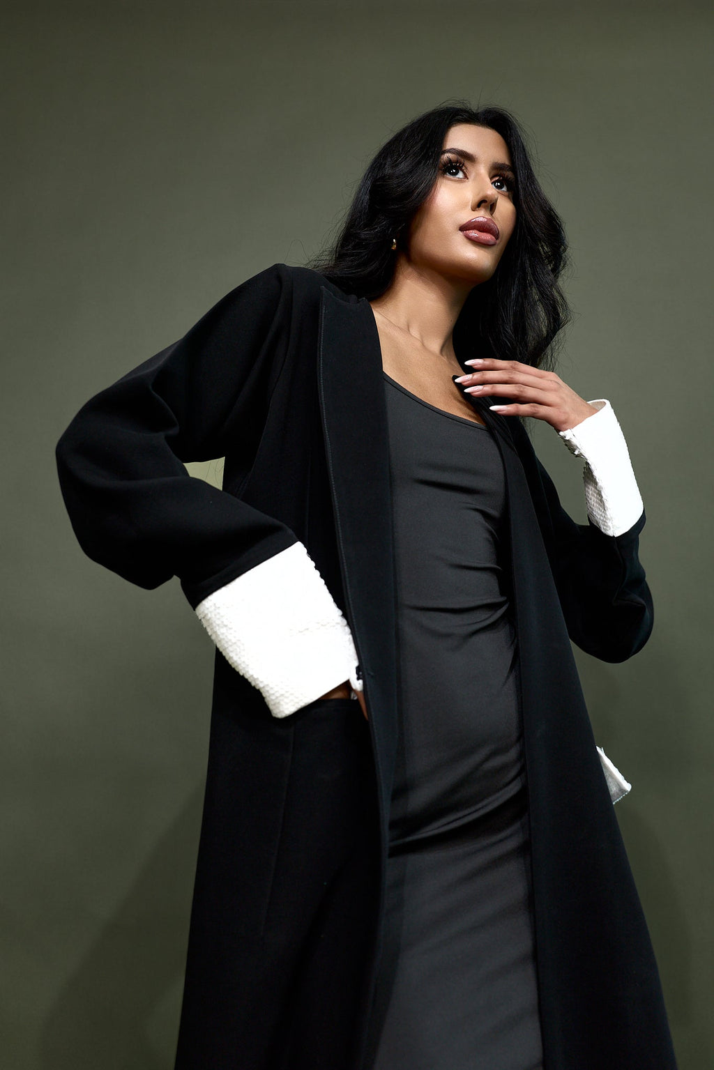 In her era26 Abaya 4