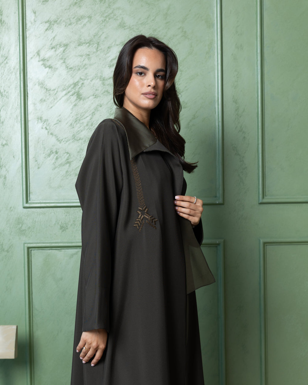 The olive chapter Abaya 8