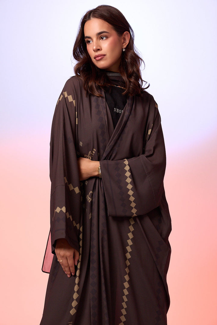 Woman she became Abaya 9